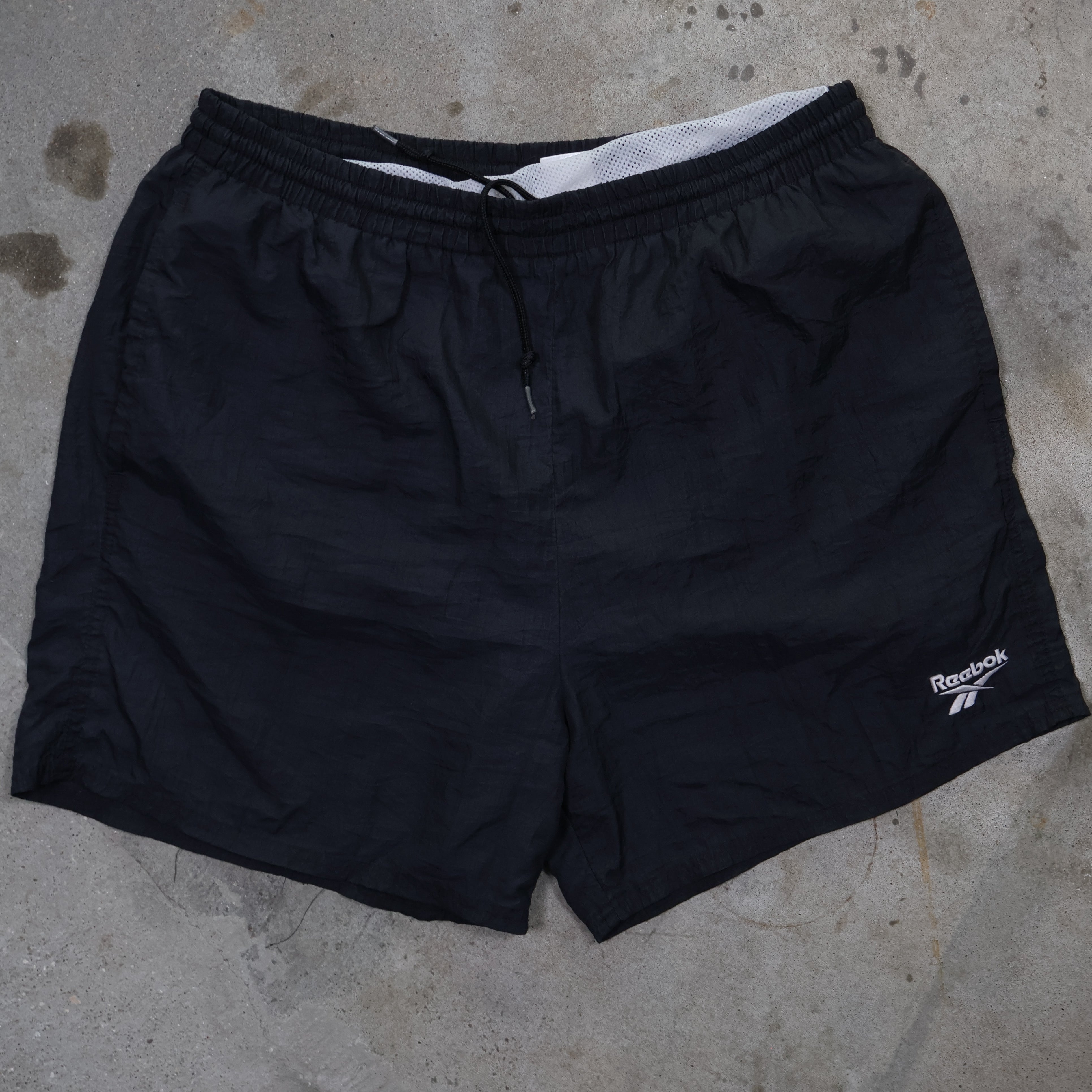 Black Reebok Nylon Shorts 00s (Large)