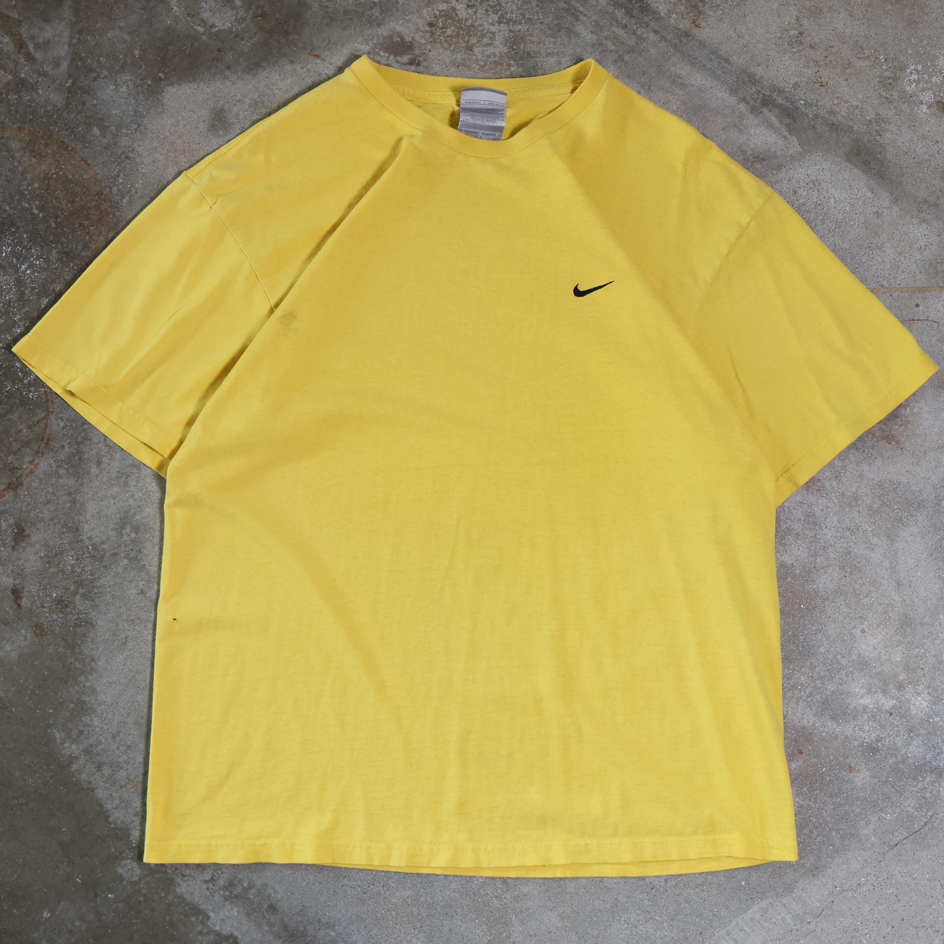 Yellow Nike 00s T-Shirt (Large)