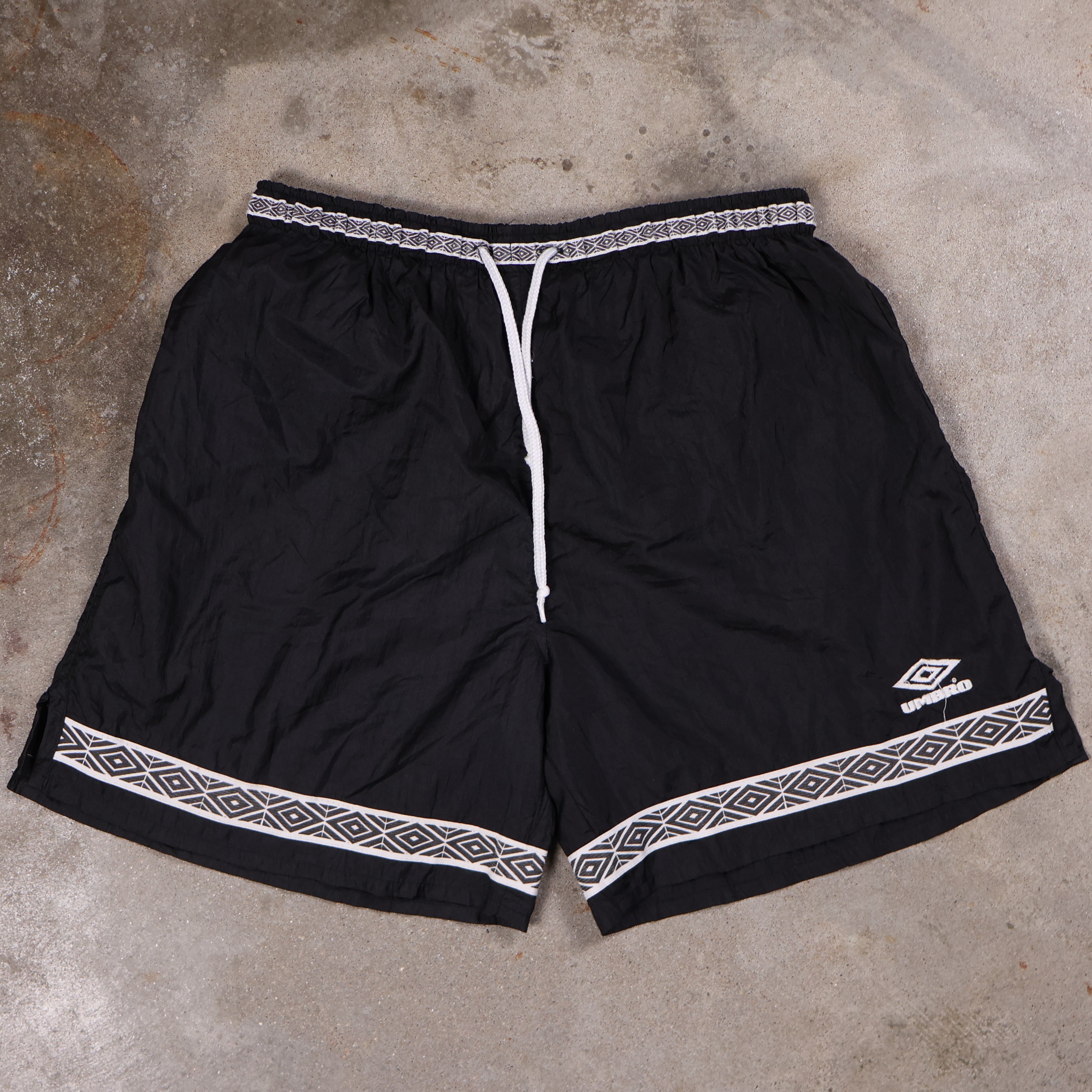 Black Umbro Nylon Shorts 90s (Large)