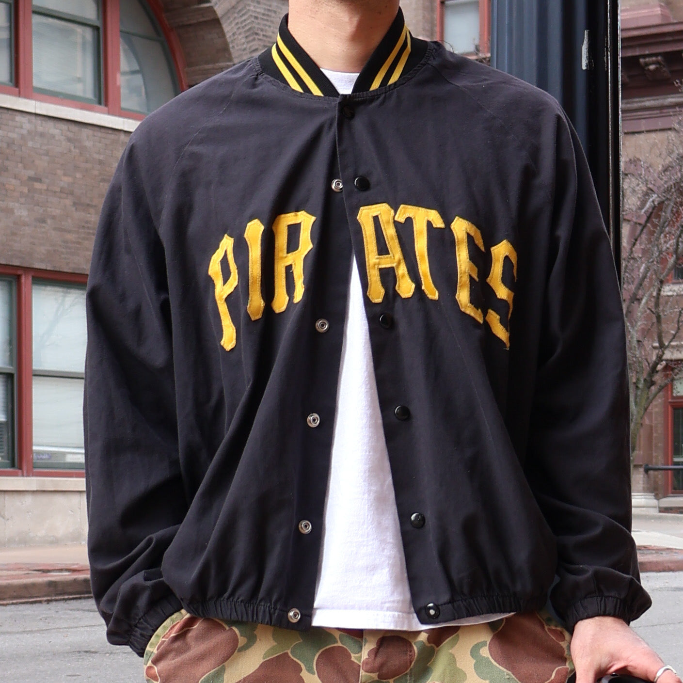Pittsburgh Pirates 90s Bomber Jacket (Large)