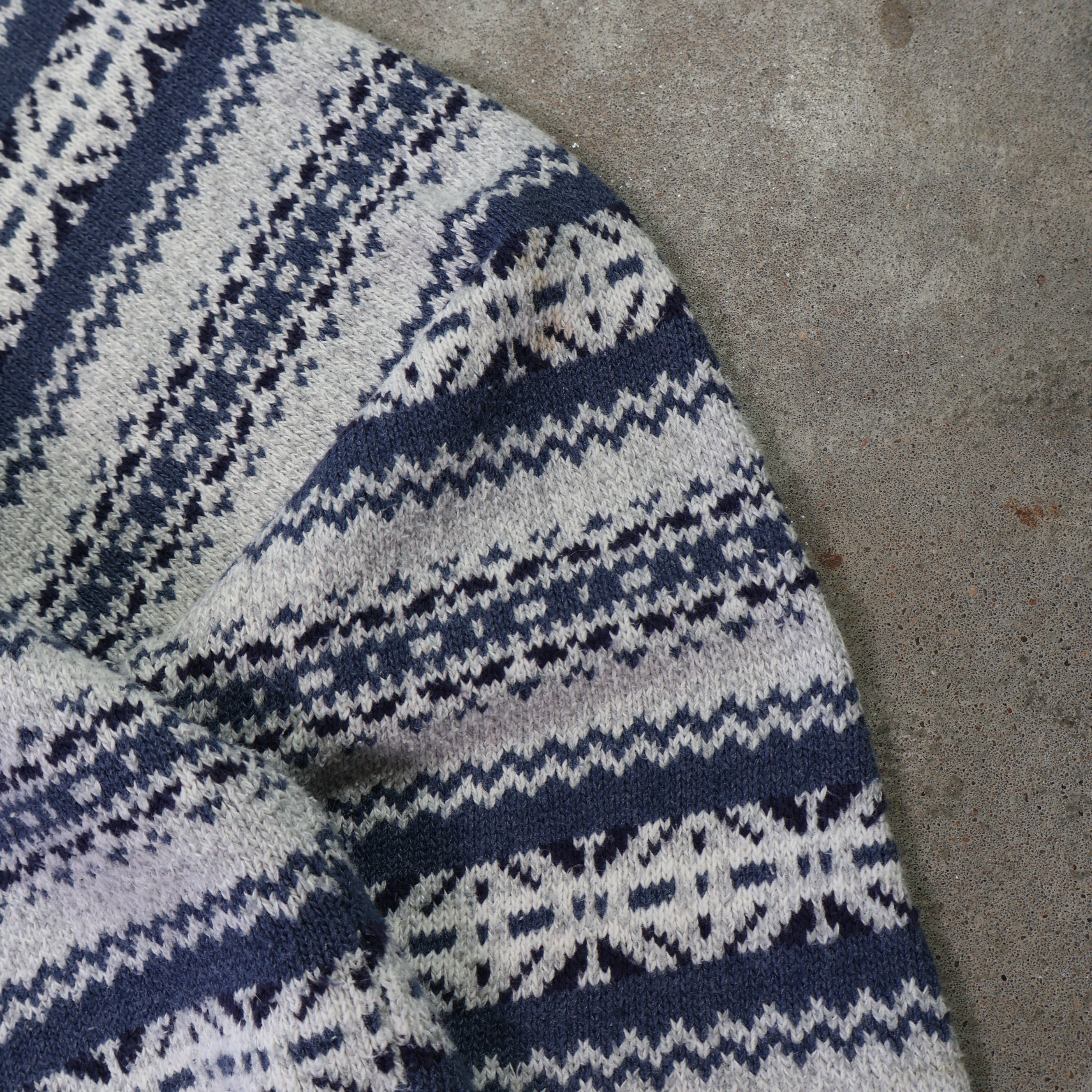 Blue/Gray Knit Sweater 90s (Medium)