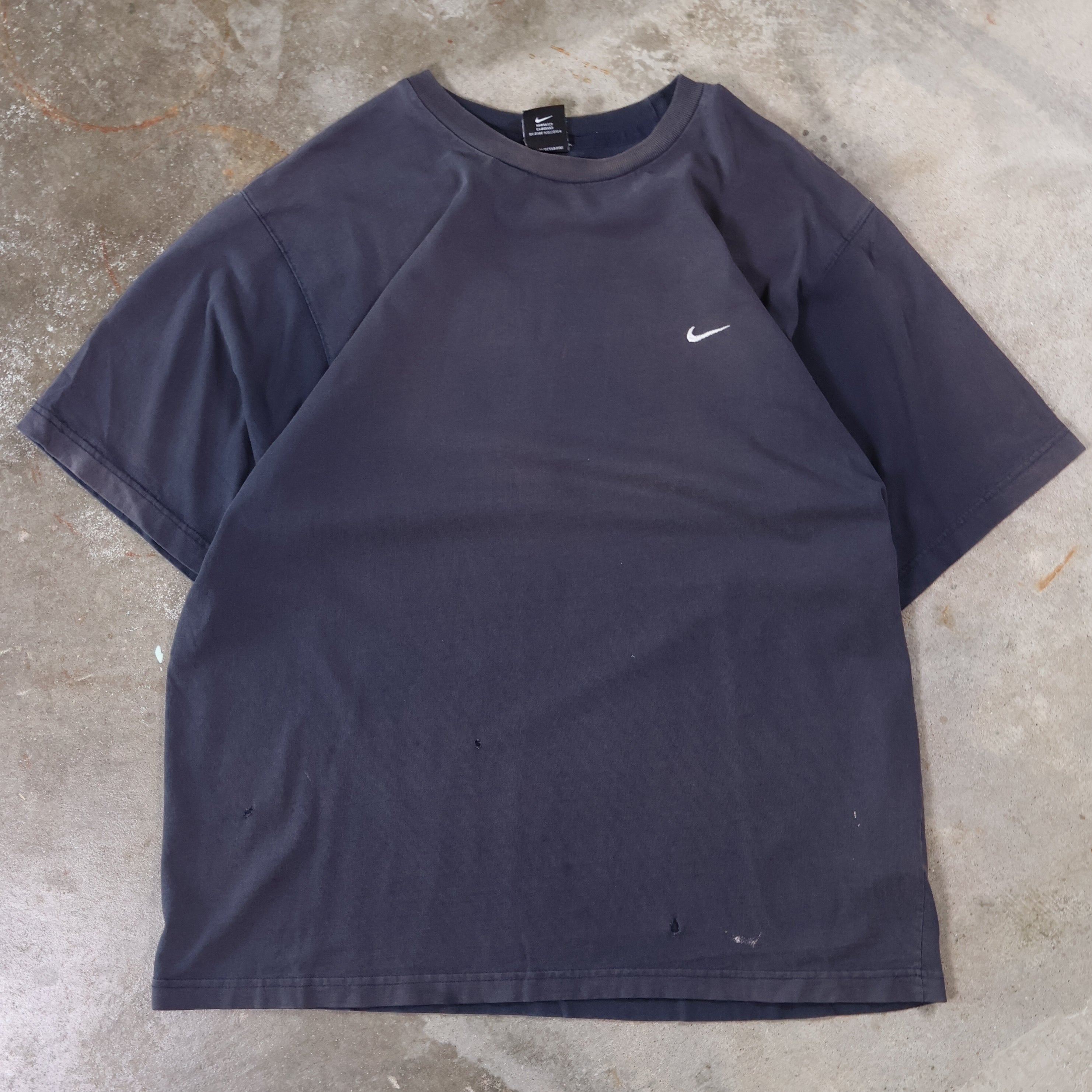 Dark Navy Nike Embroidered T-Shirt 90s (Large)