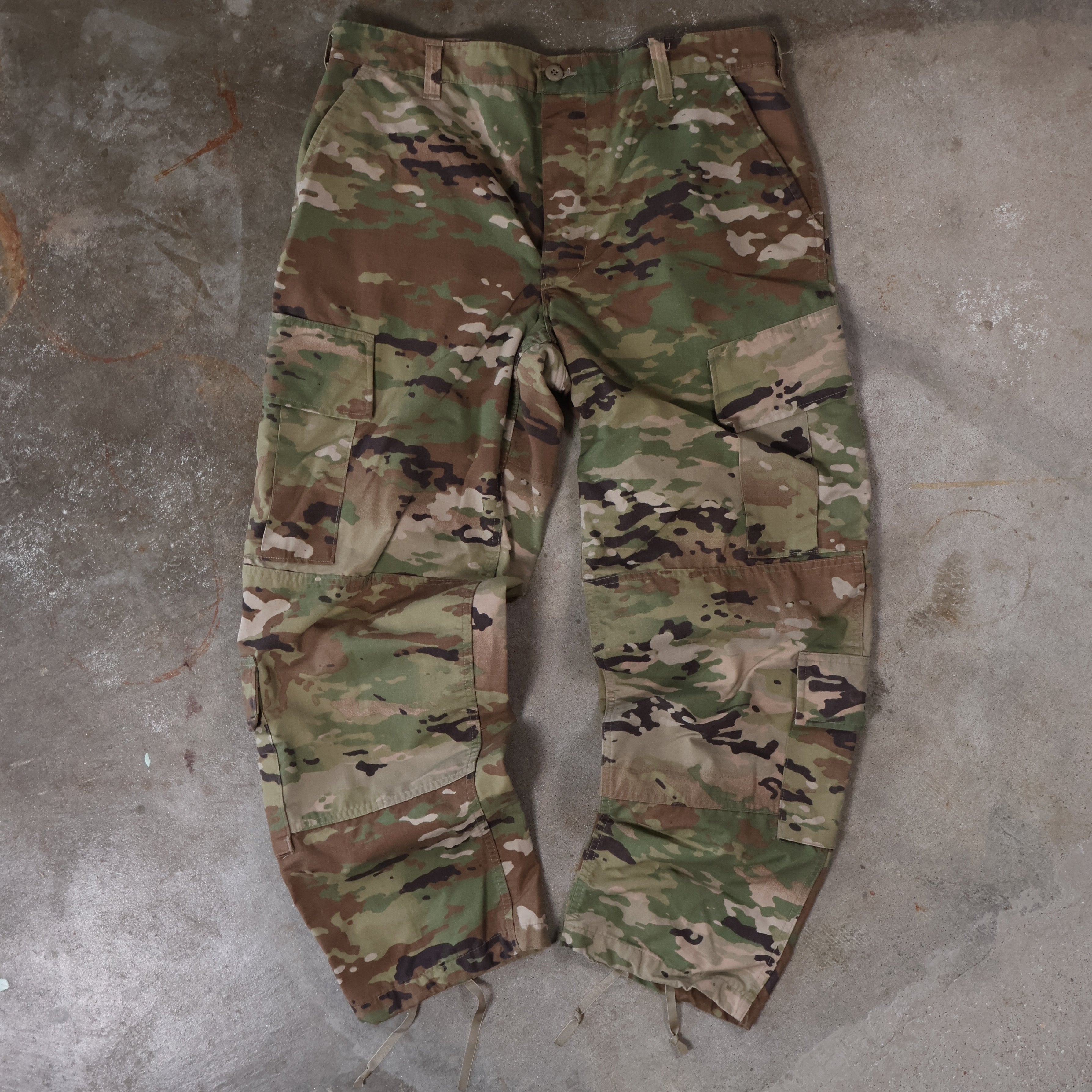 Army Camo Cargo Pants (38")