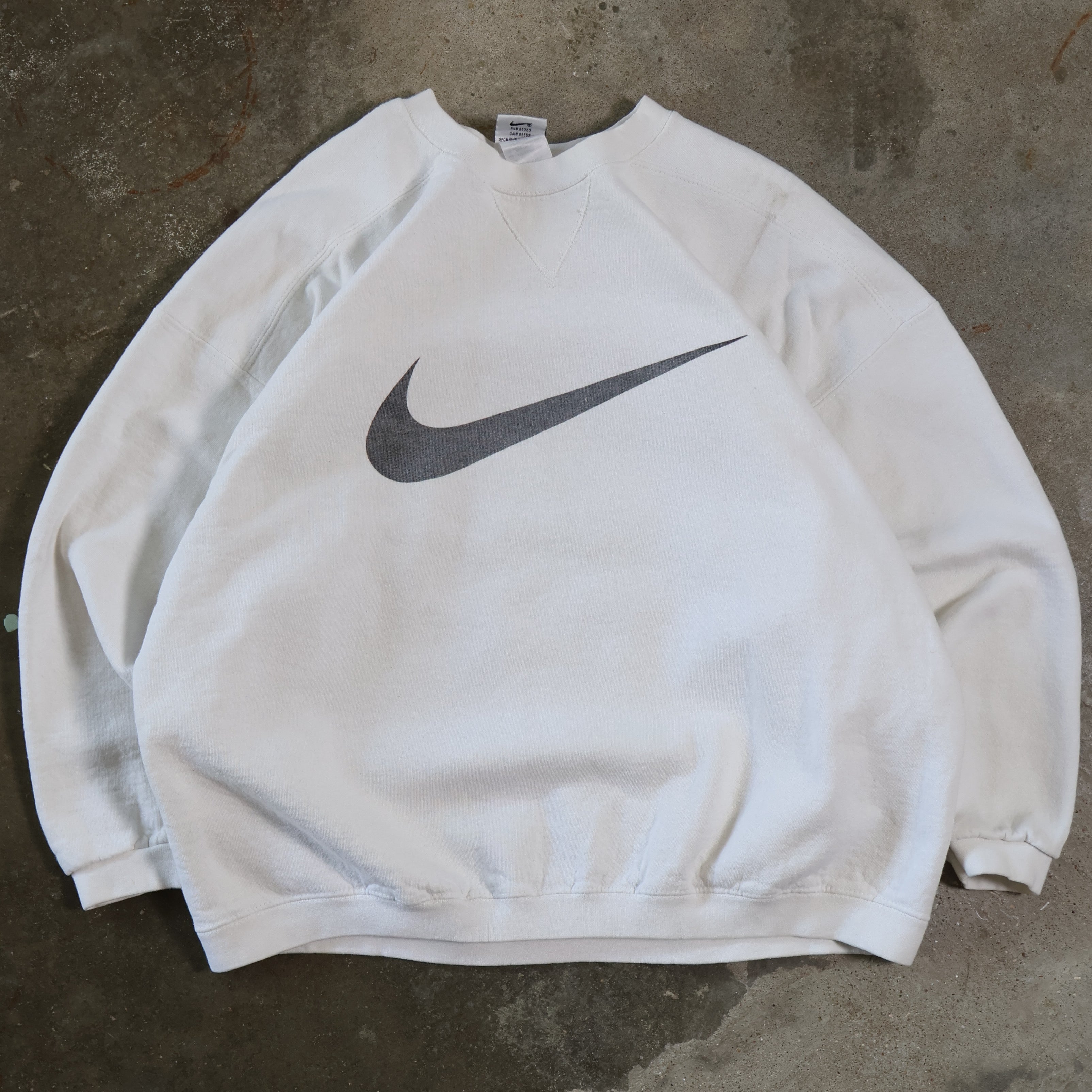 White NIke Big Logo Sweatshirt 90s (Small)