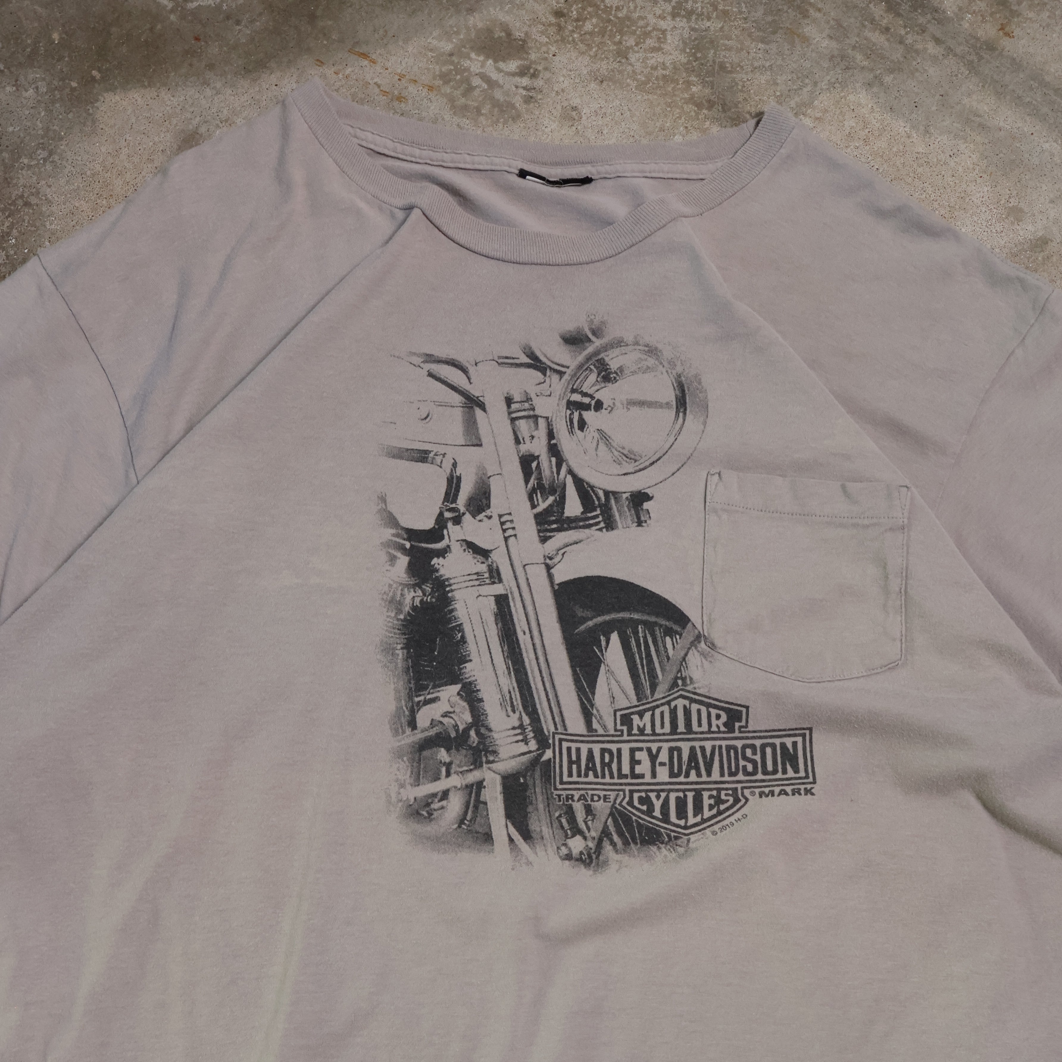 Harley Davidson Motorcycle Pocket T-Shirt (XL)