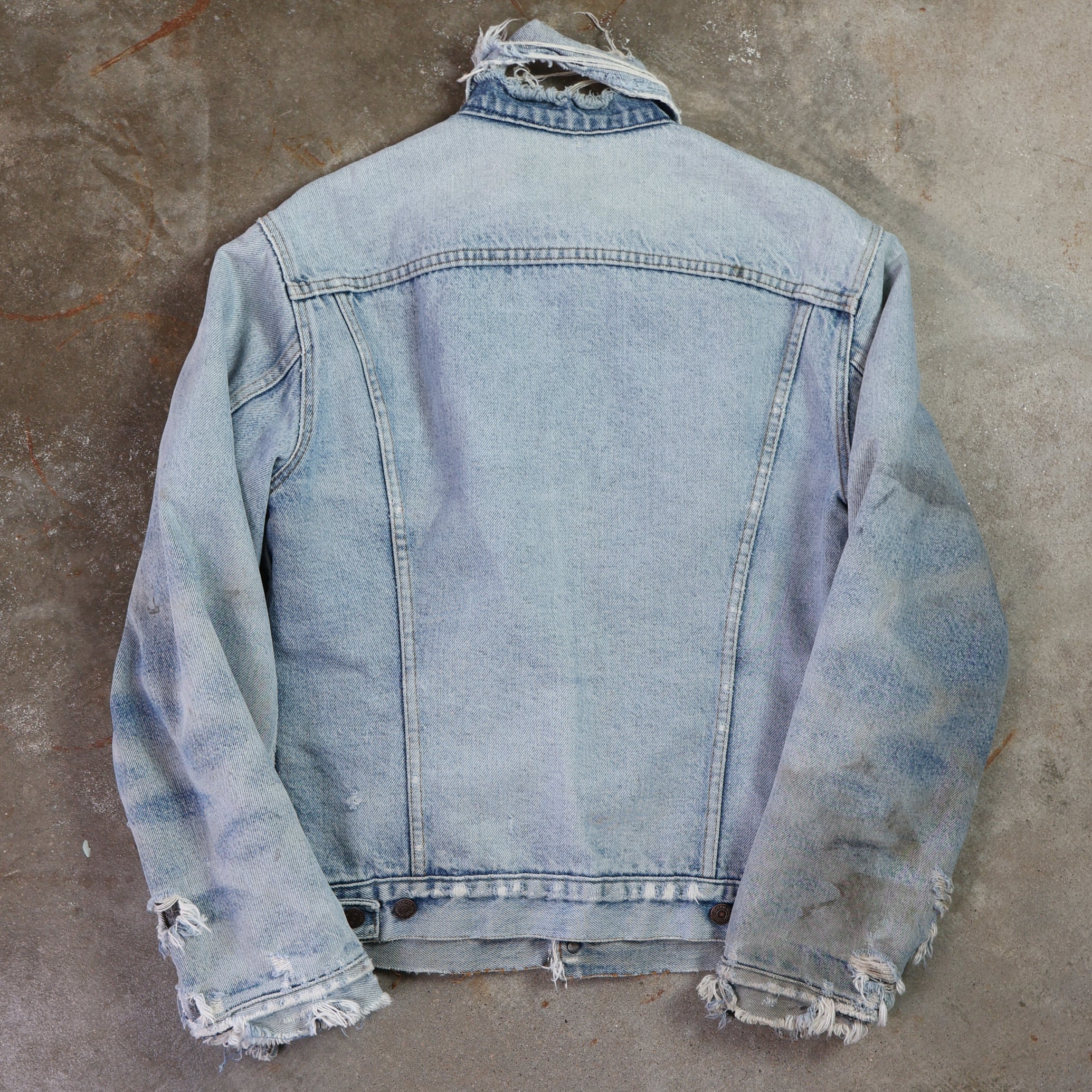 Levi's Distressed Trucker Jacket 80s (Medium)