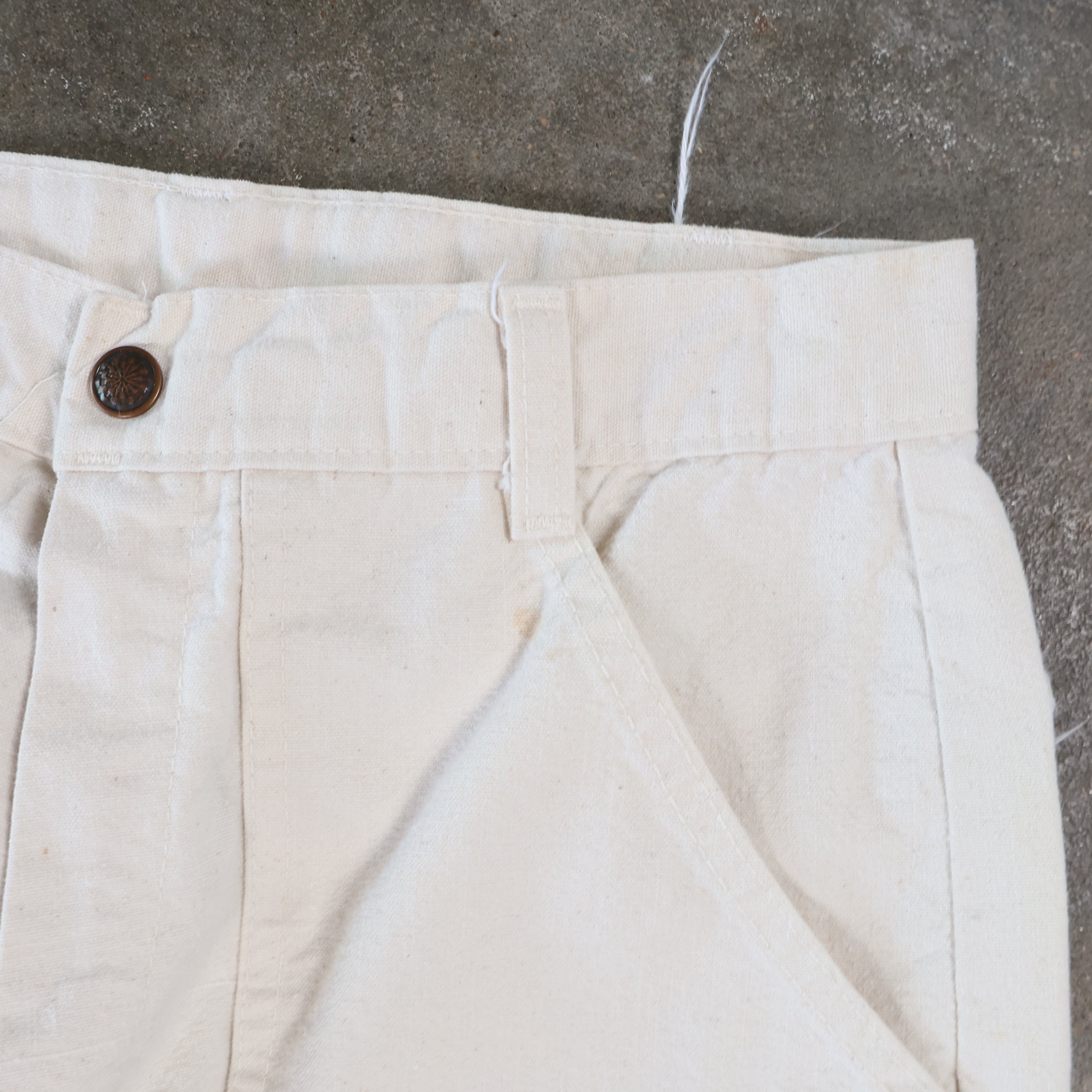 Off White Canvas Single Cargo Pants 70s (26")