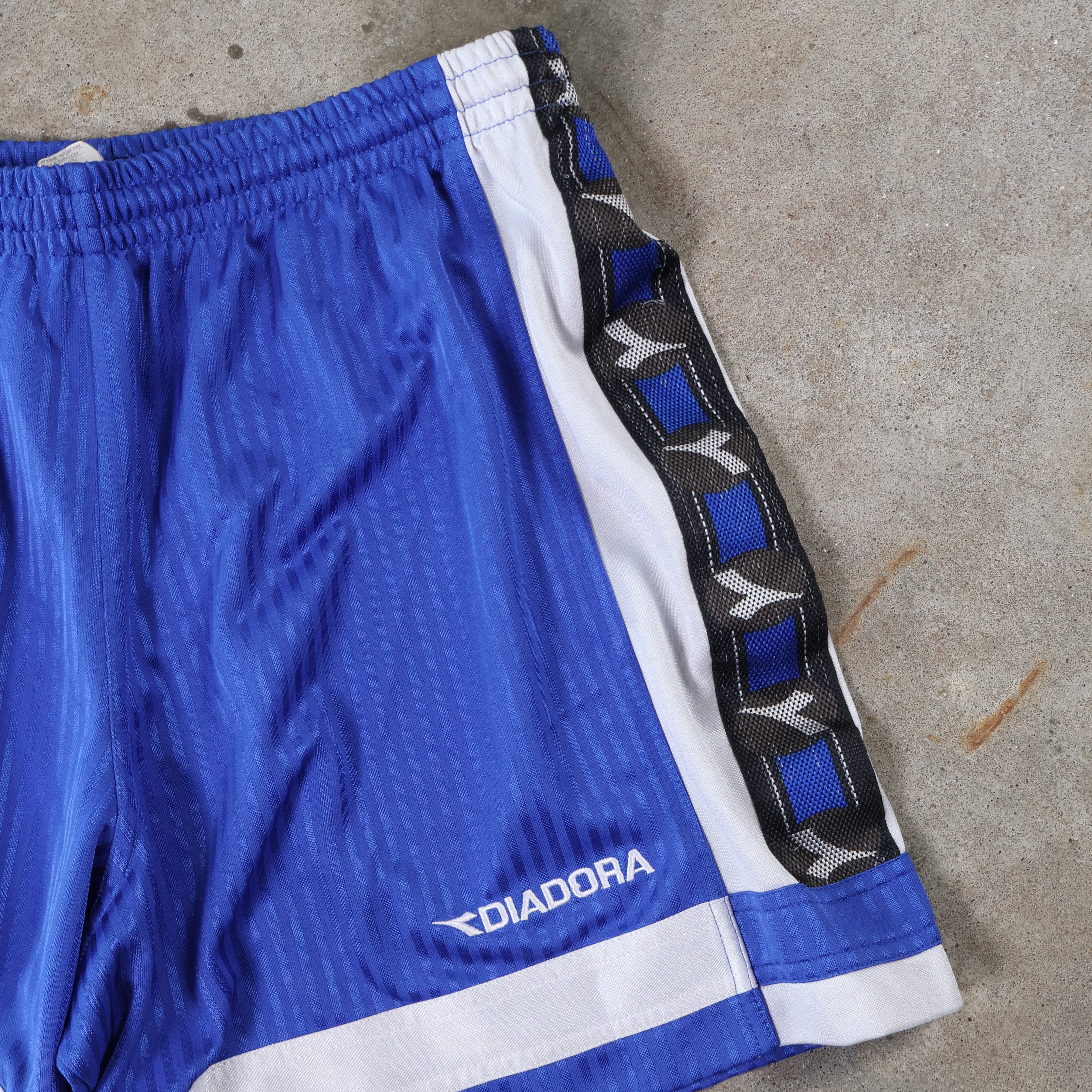 Blue Diadora Shorts 90s (XL)