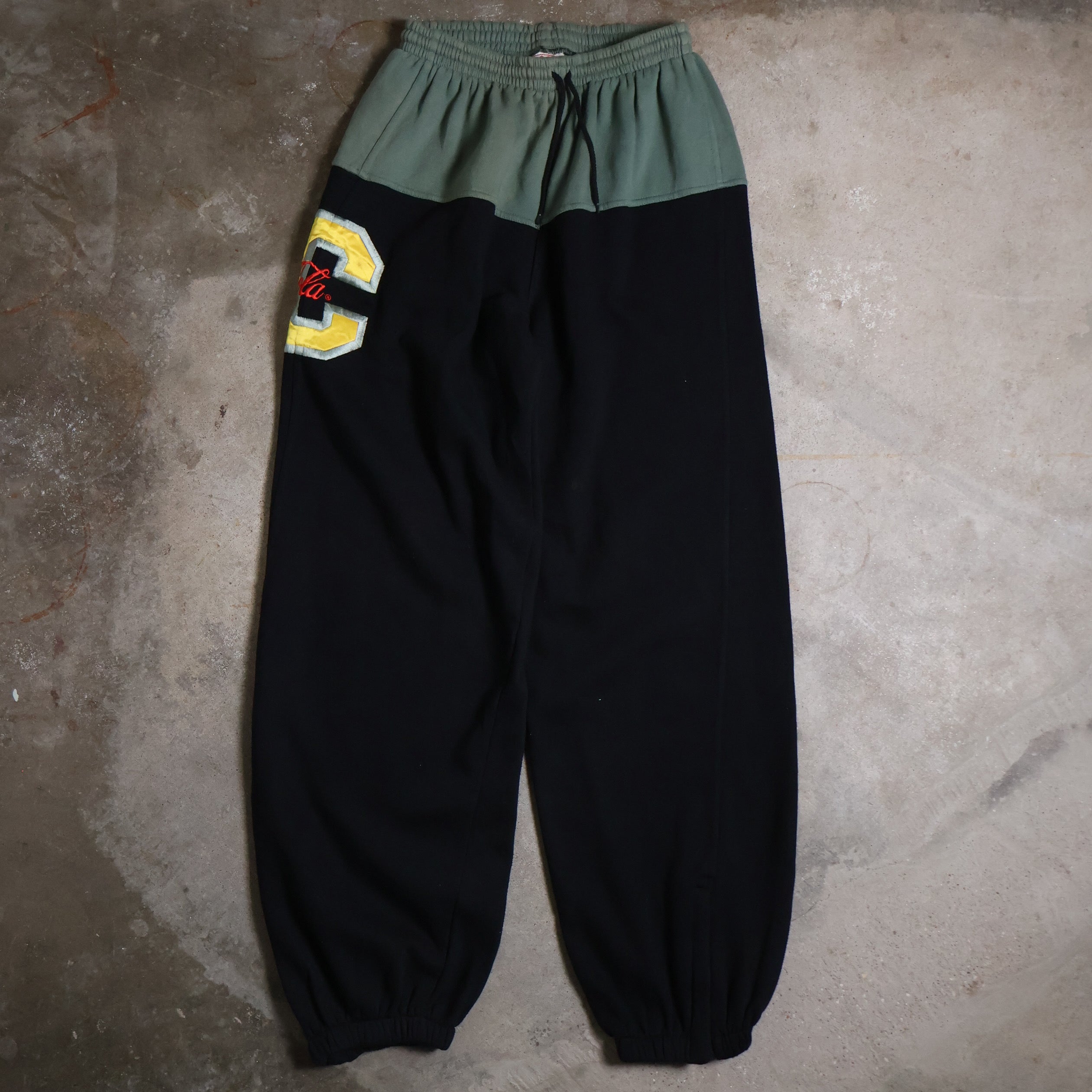 Coca-Cola Sweatpants 90s (Medium)