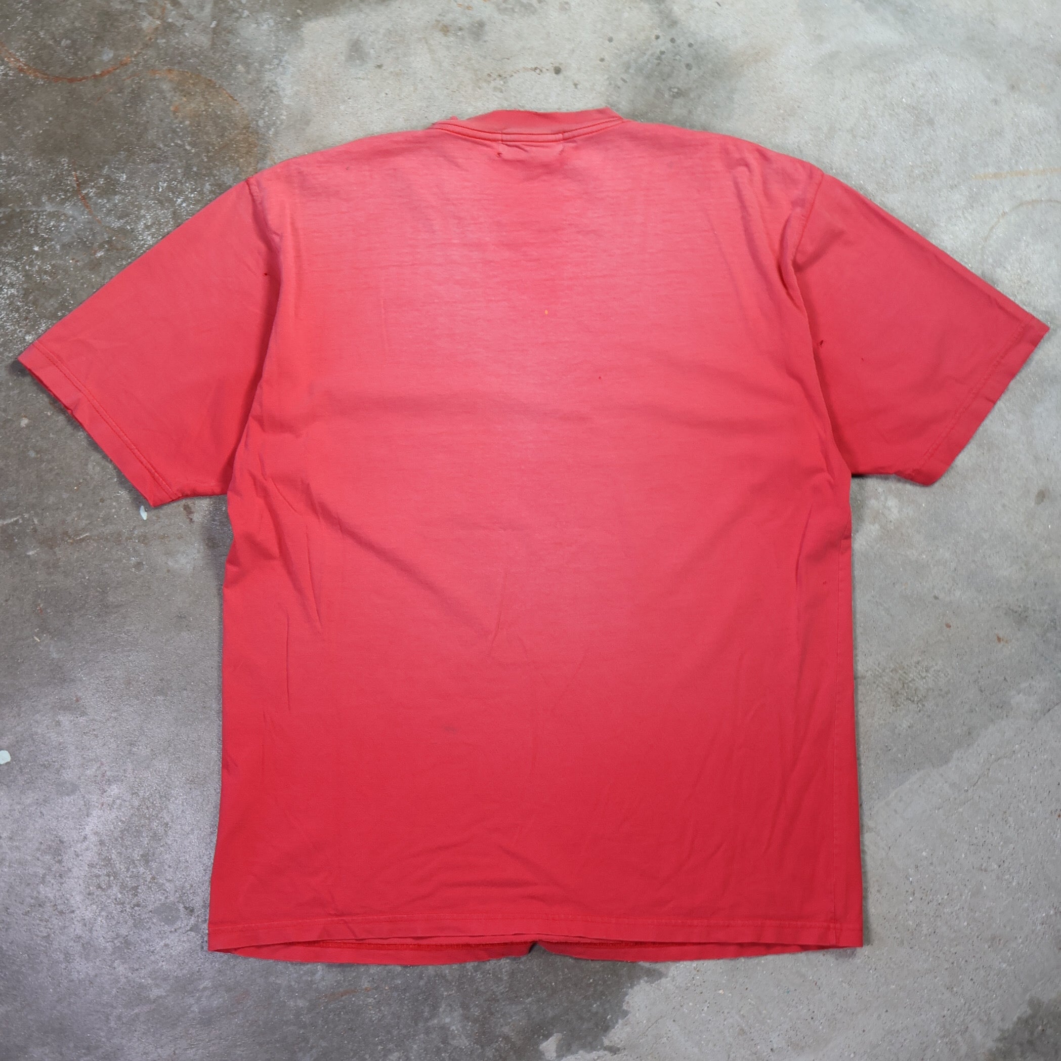 Faded Red Worn Blank Pocket T-Shirt 90s (Large)