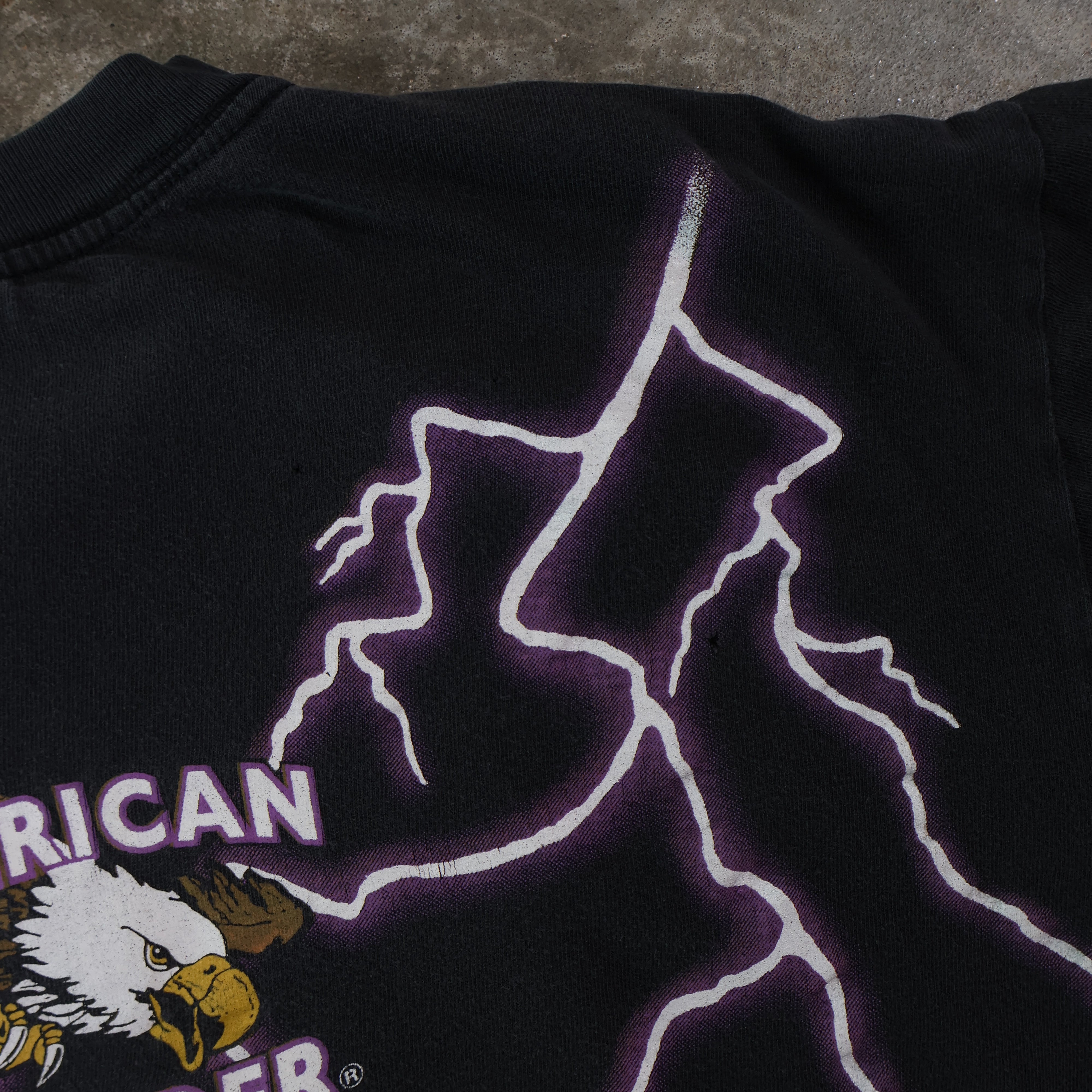 Feel The Wind American Thunder Eagle T-Shirt 90s (Medium)