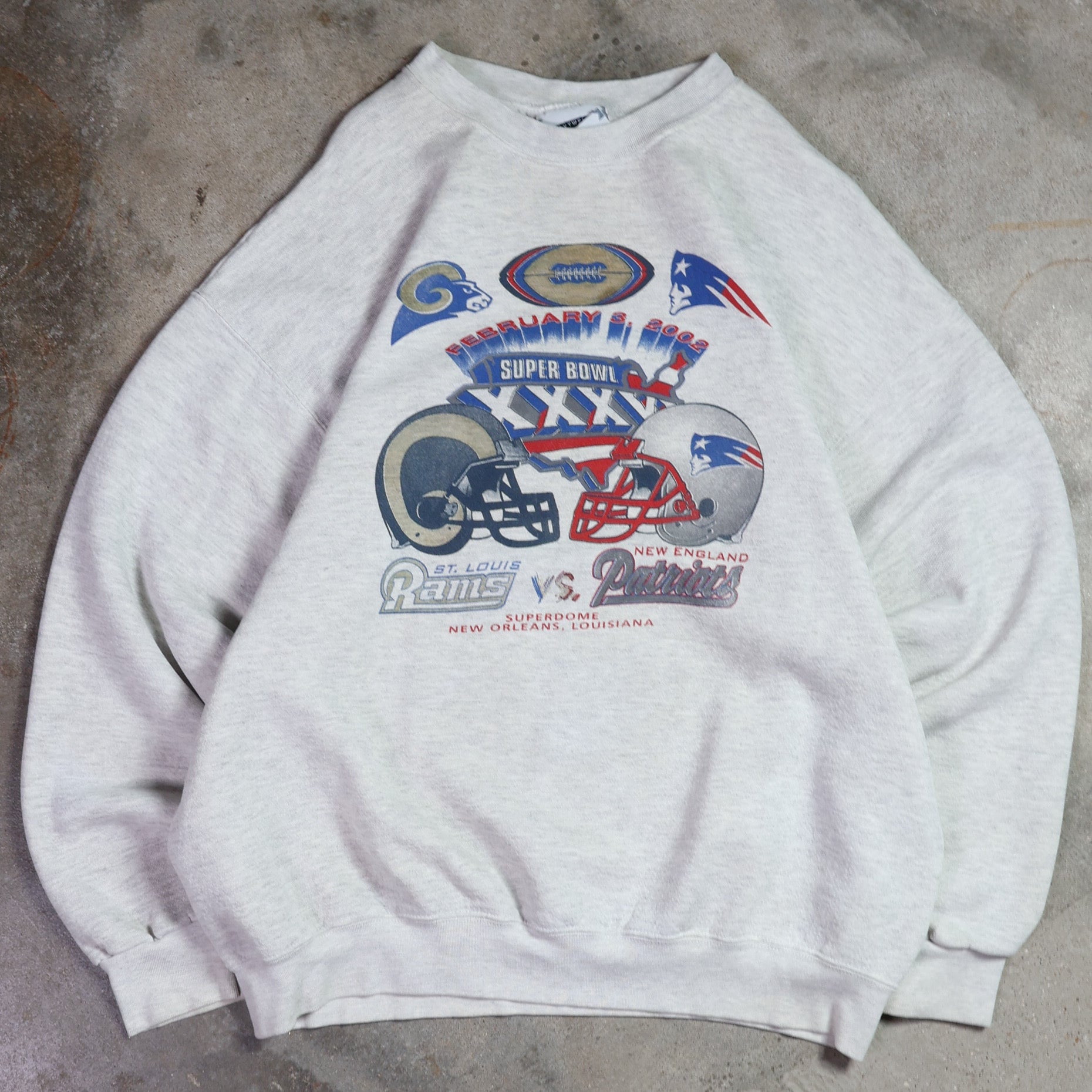 Rams x Patriots Superbowl Sweatshirt 2002 (XL)