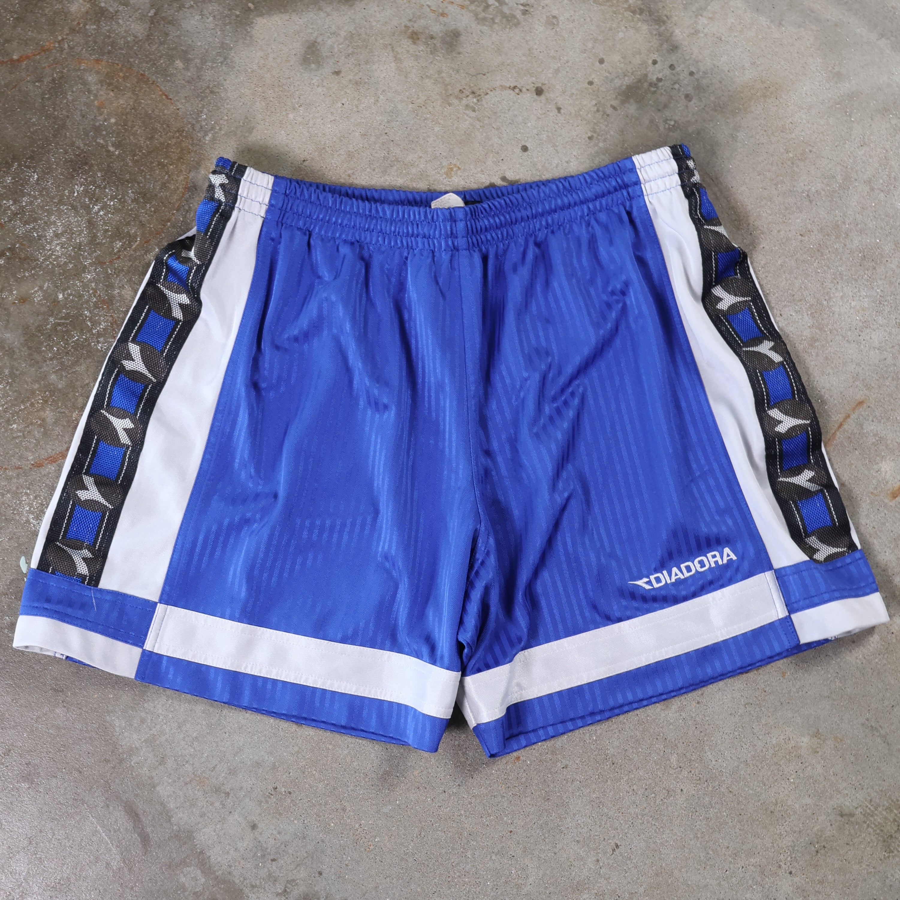 Blue Diadora Shorts 90s (XL)