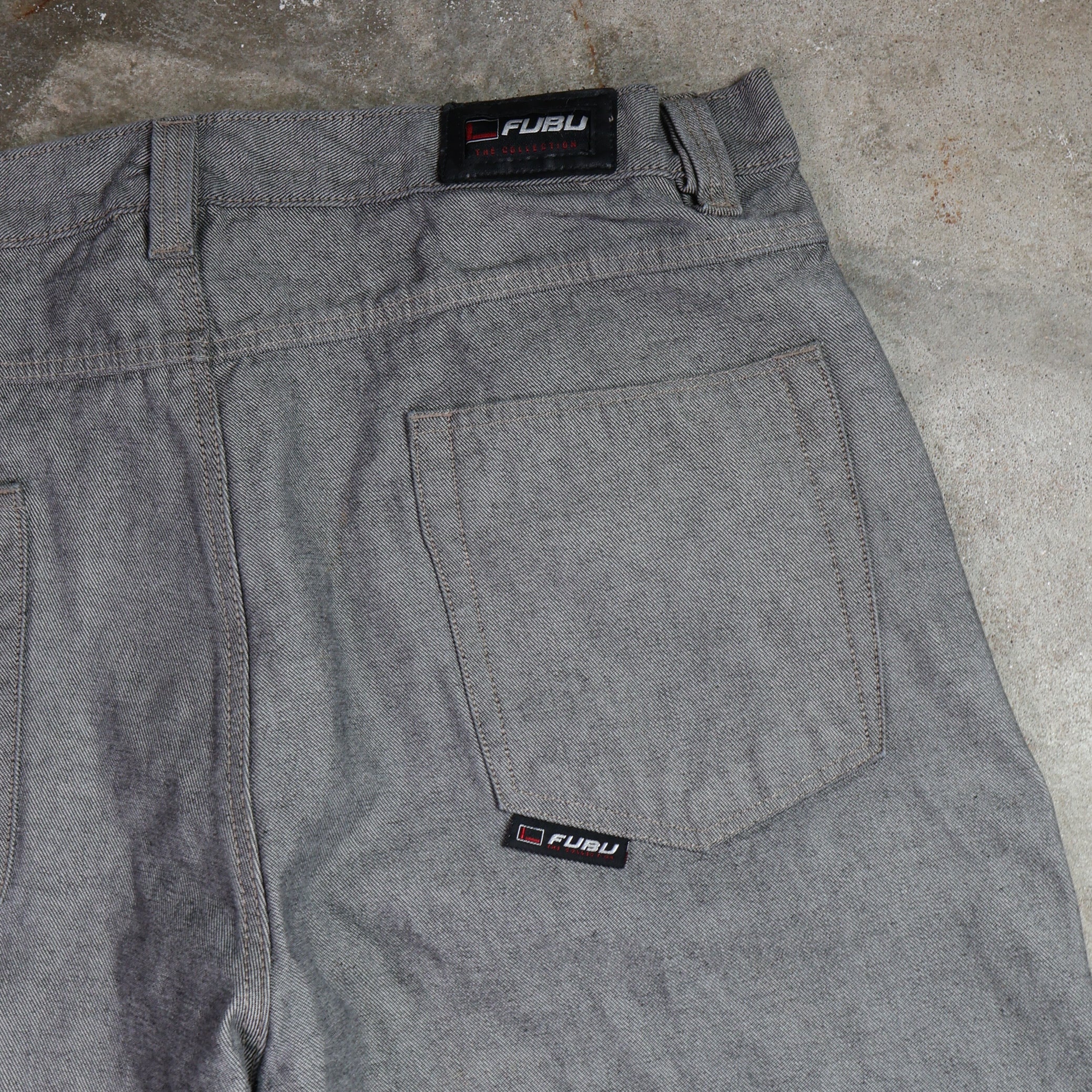 FUBU Coal Baggy Denim Jeans 90s (41")