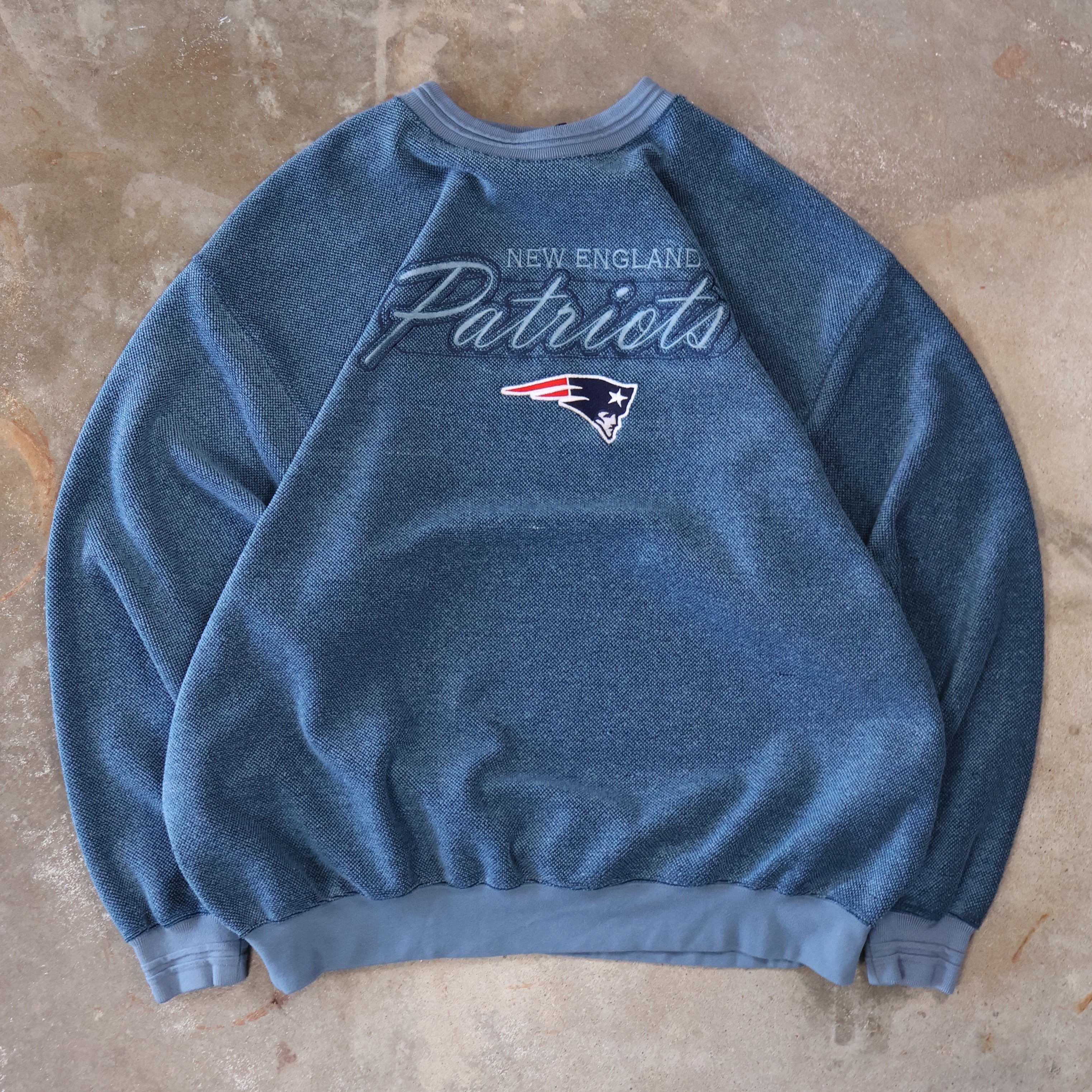 Patriots crewneck best sale