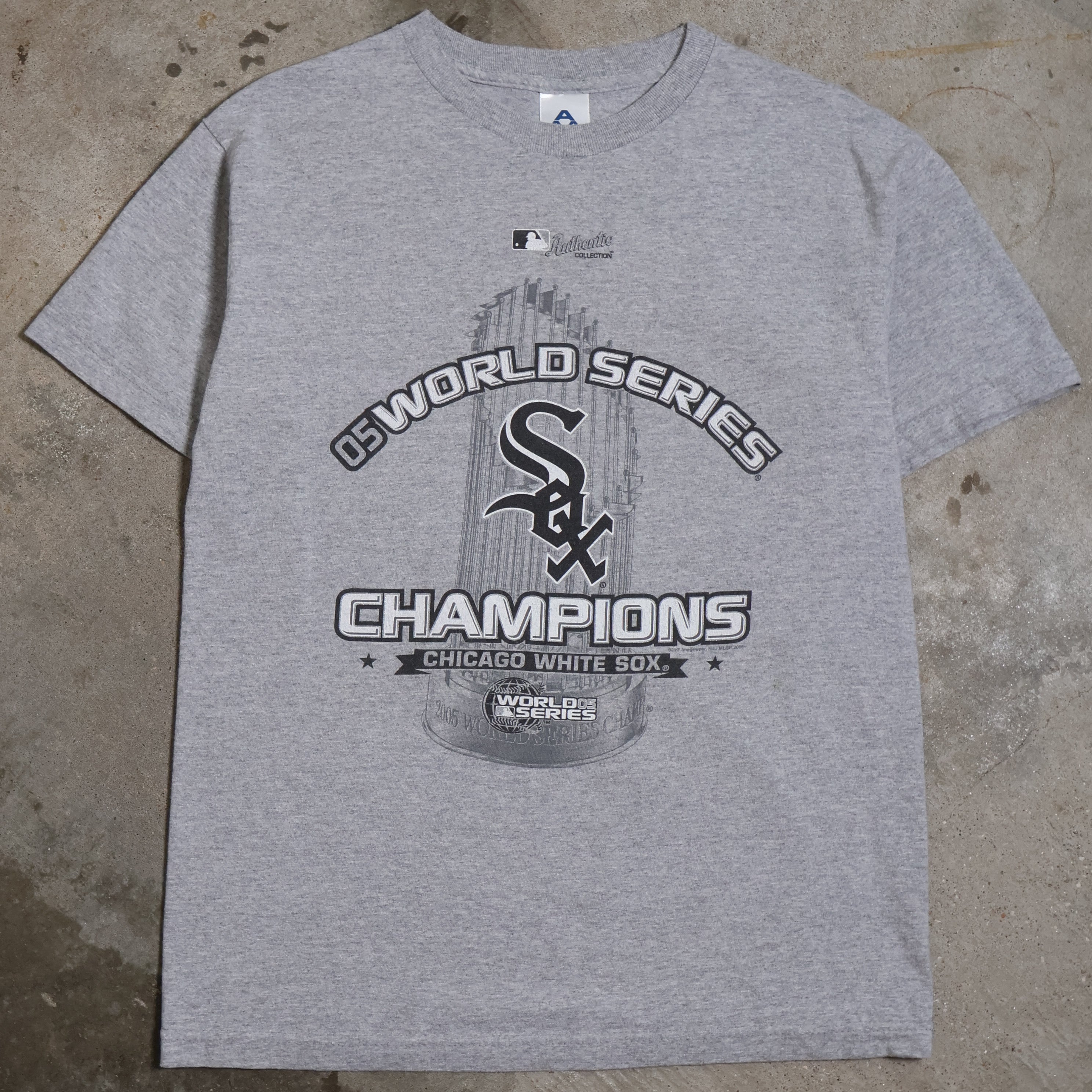 White Sox World Series Champions T-Shirt 2005 (Medium)