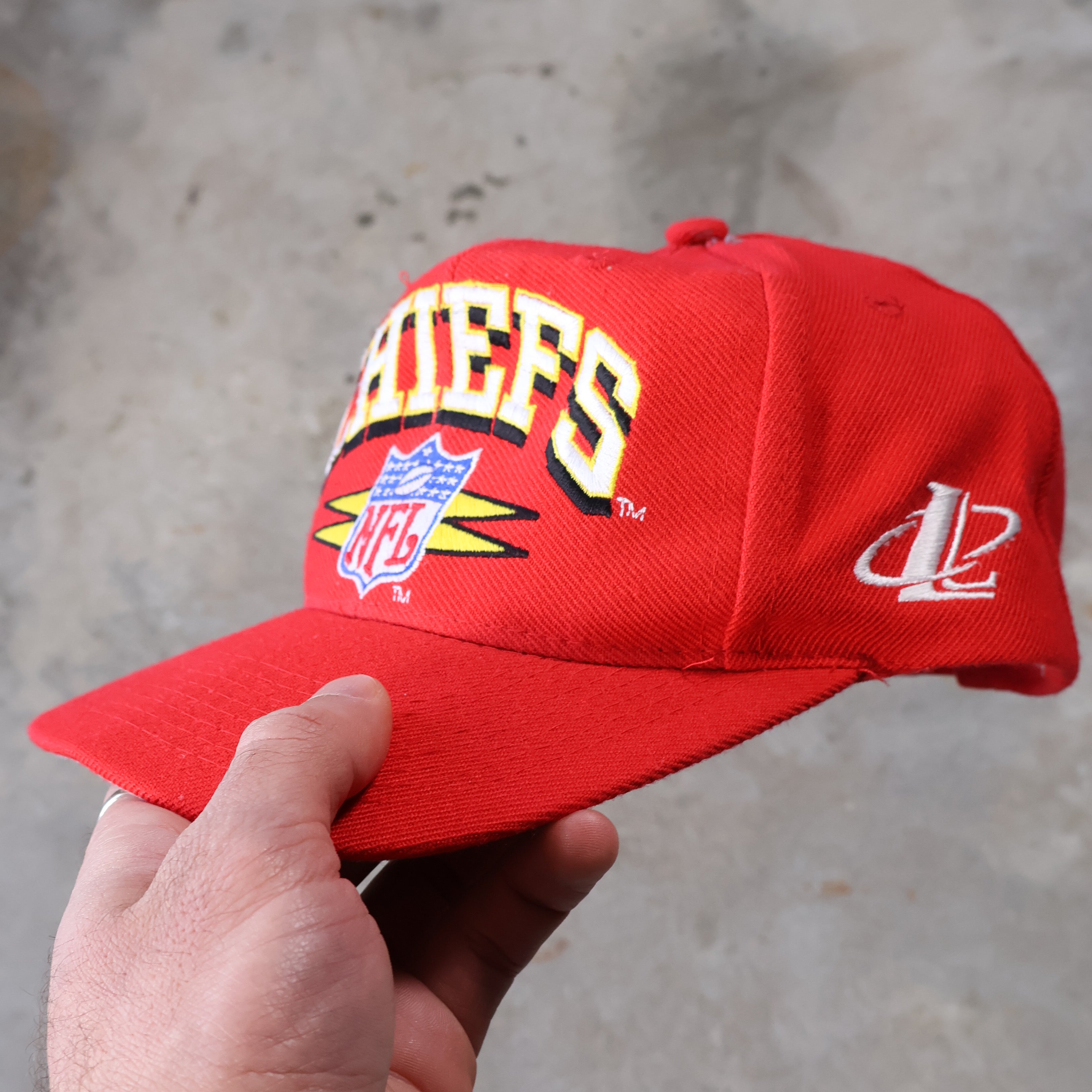 Chiefs Logo Athletic Spike Snapback Hat 90s