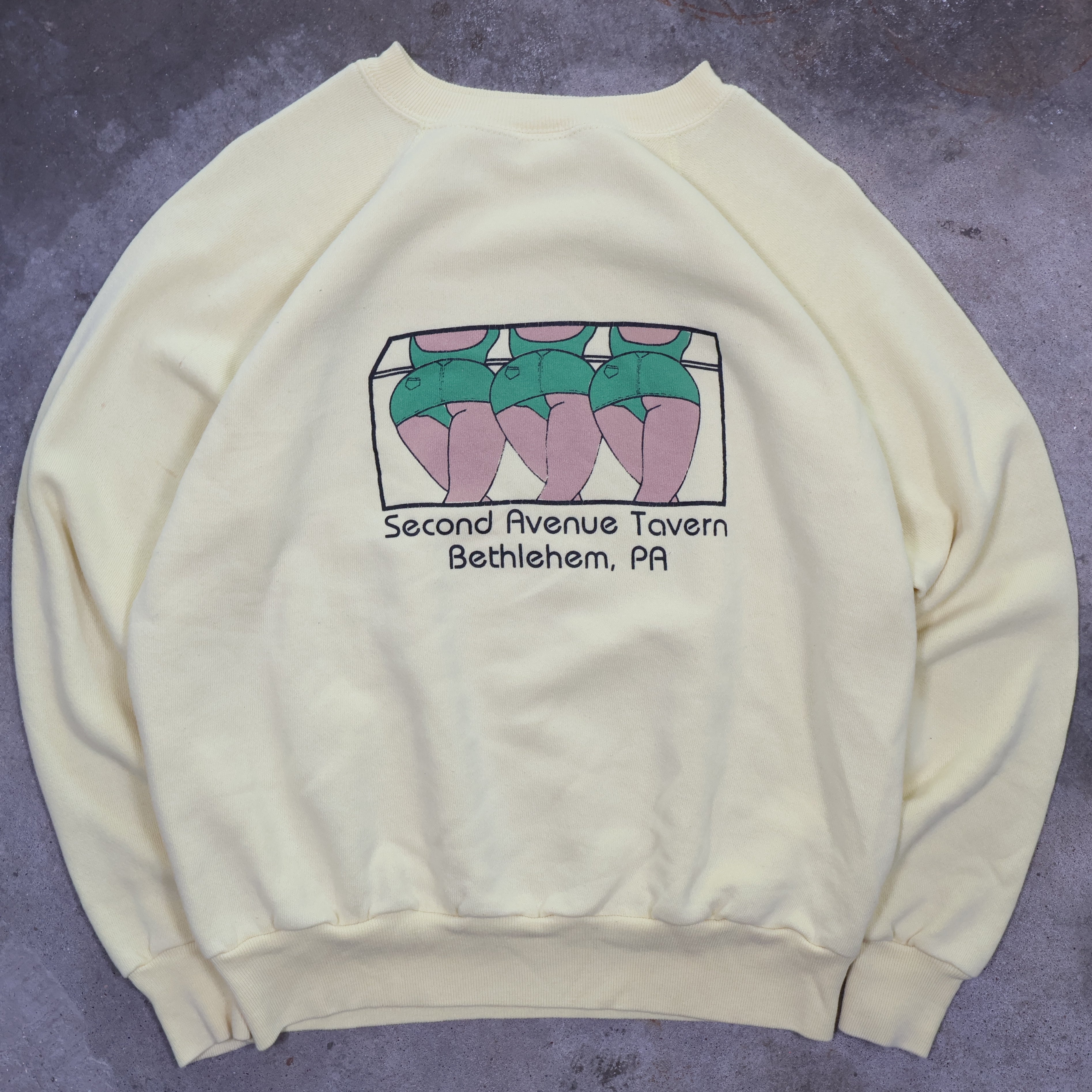 Second Avenue Tavern Sweatshirt 80s (Medium)