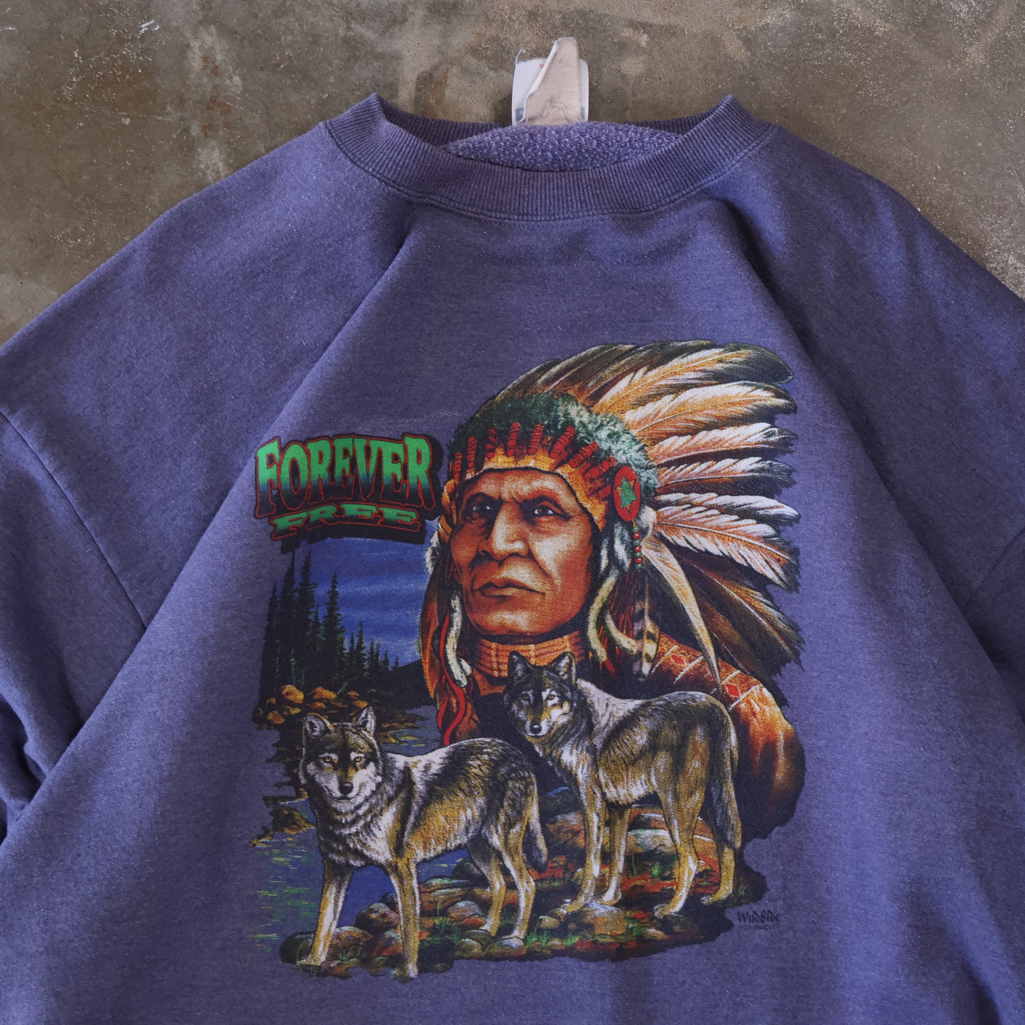 Forever Free Native American Sweatshirt 90s (XL)