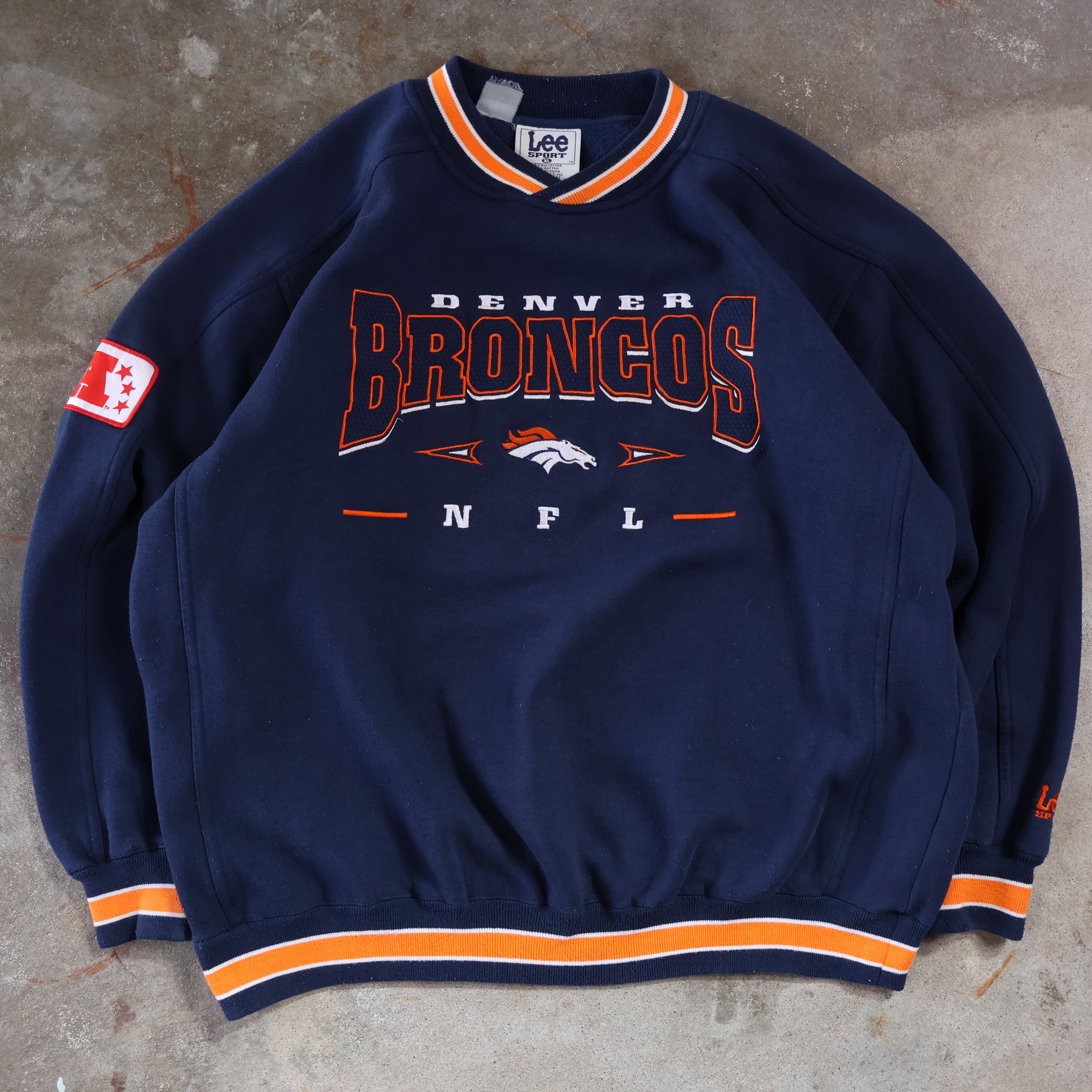 Denver Broncos Embroidered Sweatshirt 90s (XL)