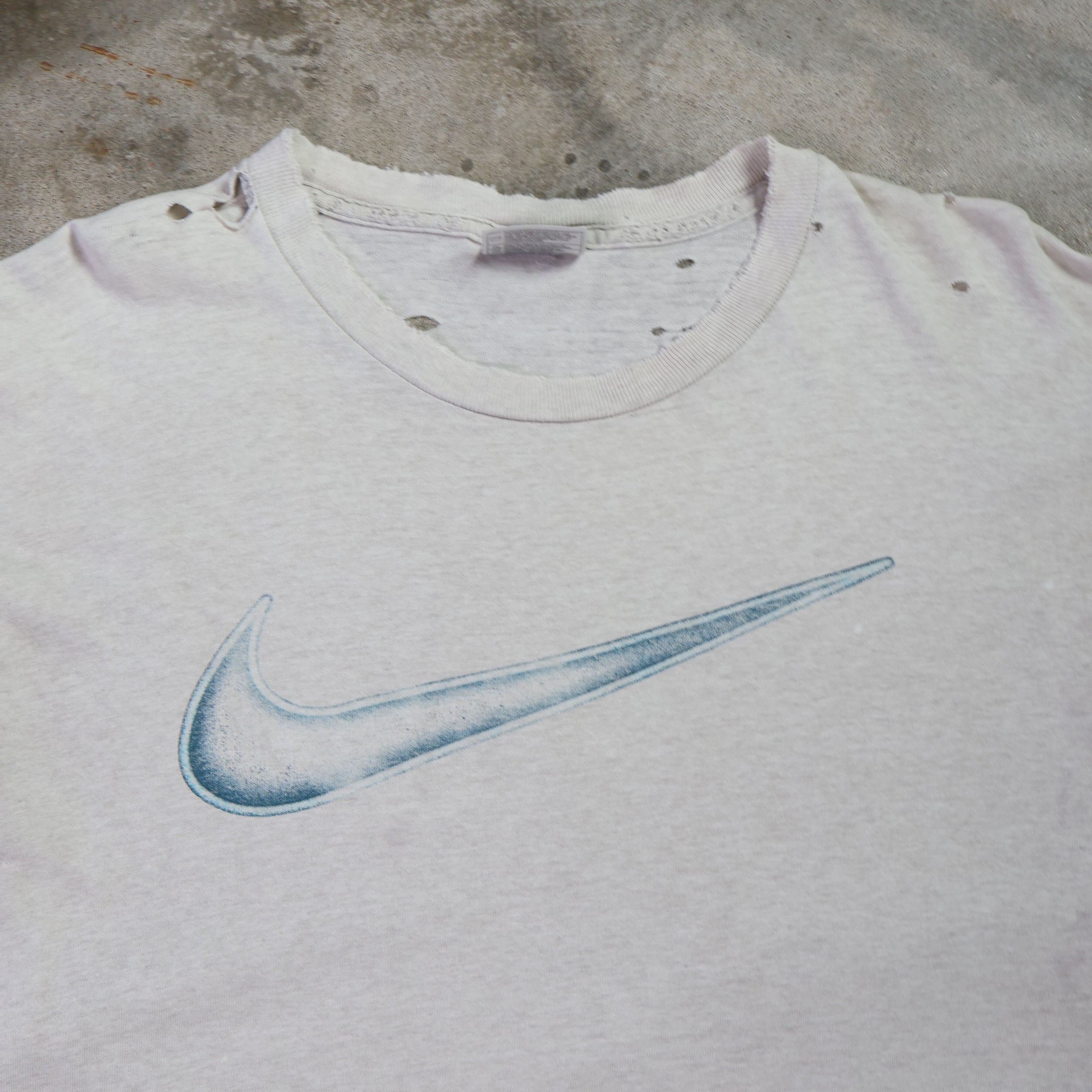 Nike Big Logo Distressed T-Shirt 90s (XL)