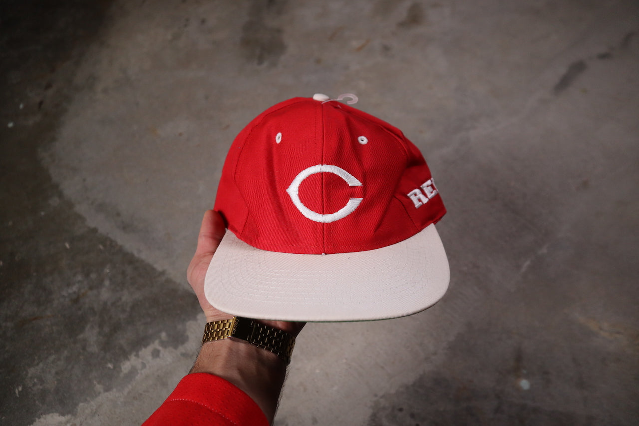New with Tags Cincinatti Reds 90s SnapBack Hat
